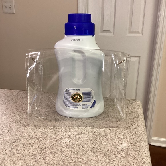 ♥️CLOSET CLEAROUT♥️ Clear Clutch - Picture 4 of 4